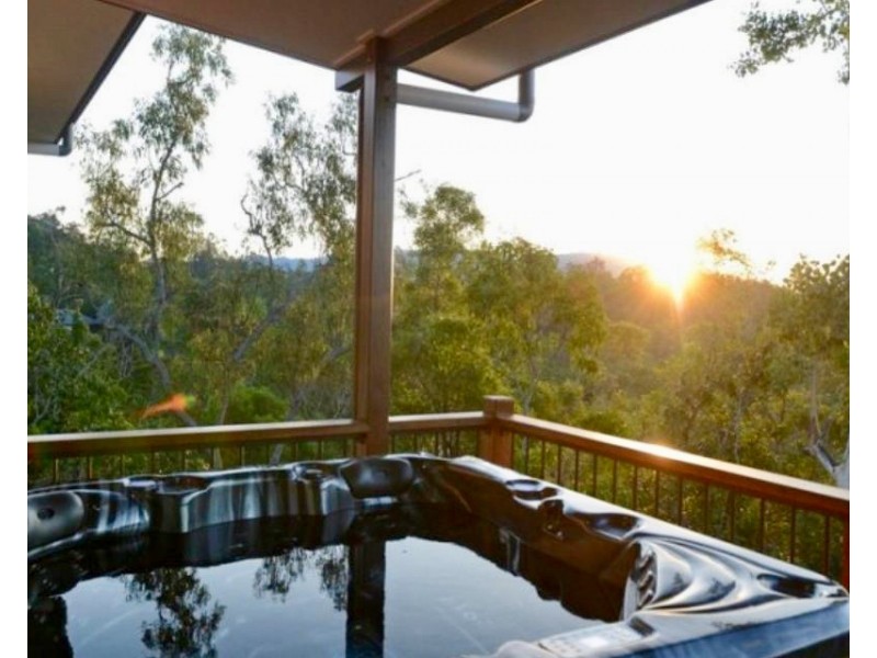 16 Yachtsmans Parade, Cannonvale QLD 4802