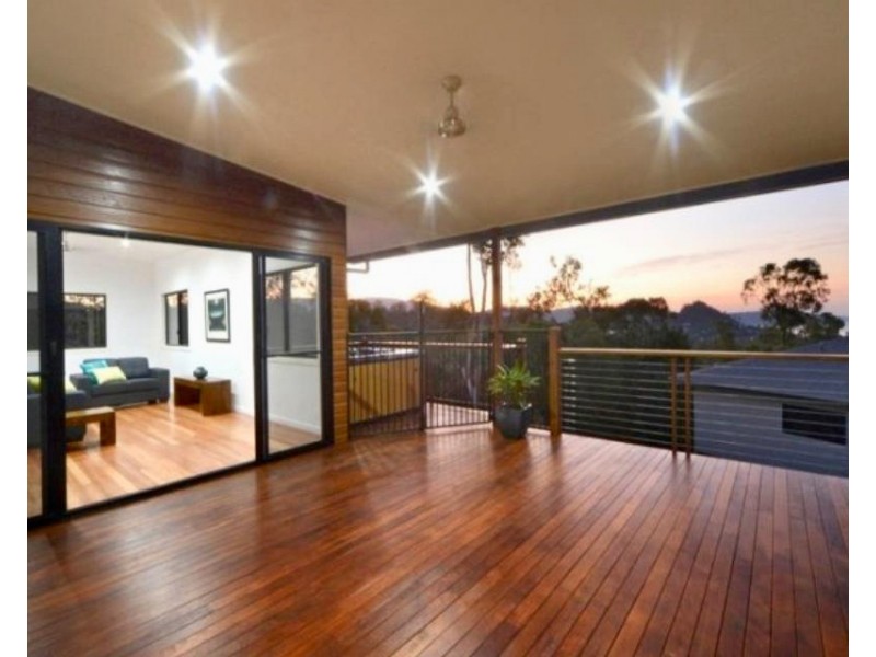 16 Yachtsmans Parade, Cannonvale QLD 4802