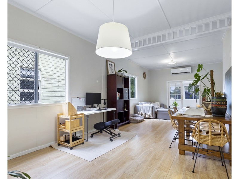 14 Norman Avenue, Norman Park QLD 4170