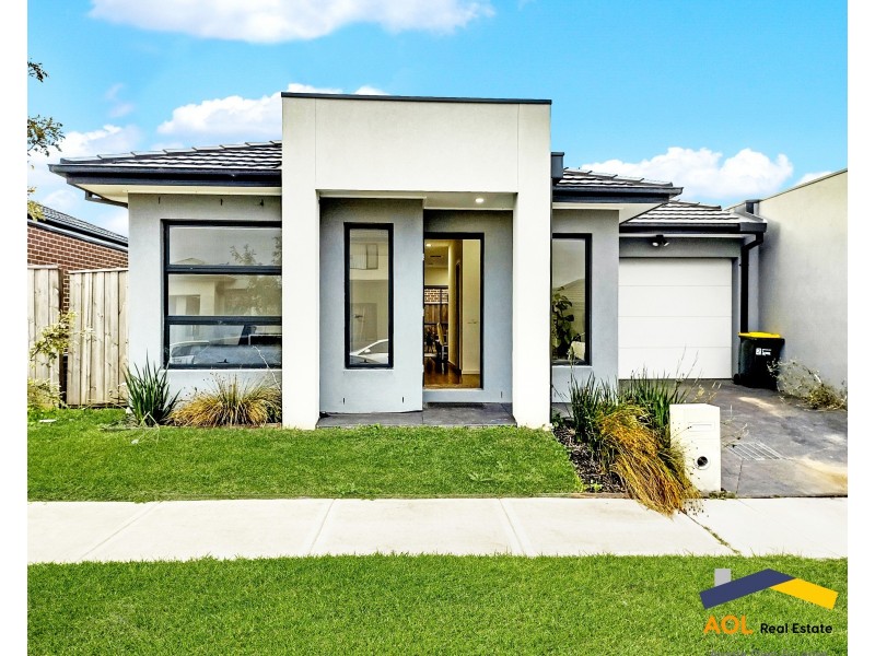 2 Tarragon Way, Mickleham VIC 3064