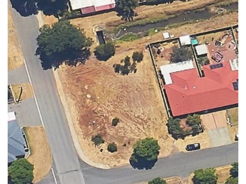 2/13 Dale Rd Armadale, Armadale WA 6112