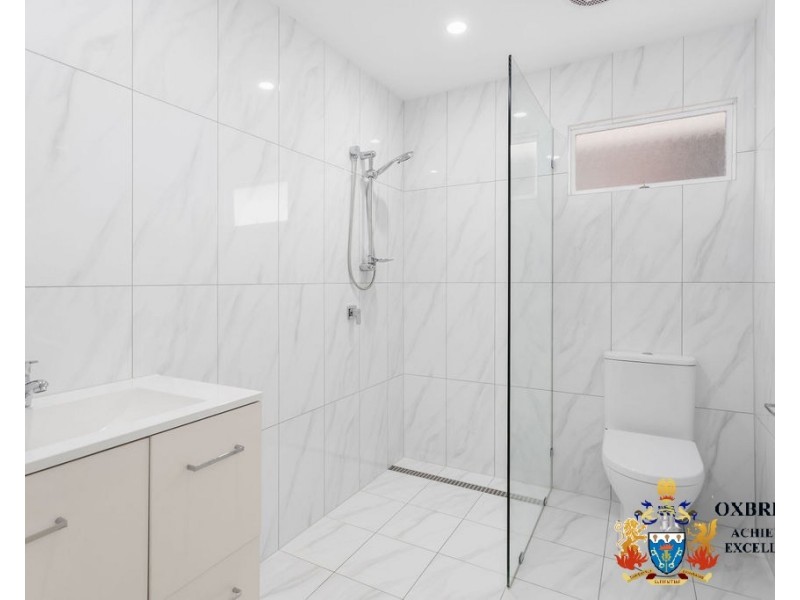 27 Robertson Road, Eastern Heights QLD 4305