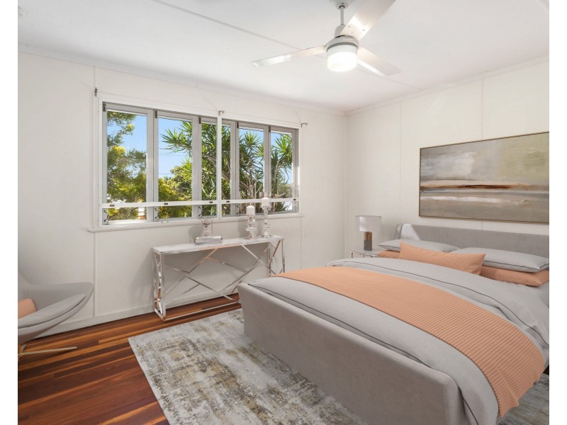 27 Robertson Road, Eastern Heights QLD 4305