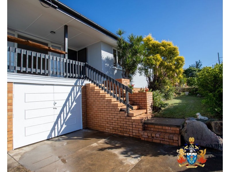 27 Robertson Road, Eastern Heights QLD 4305