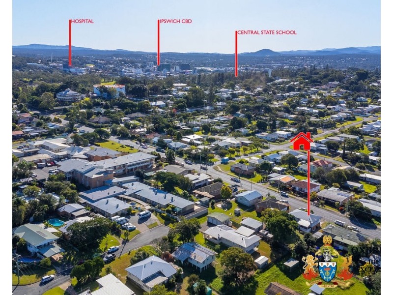 27 Robertson Road, Eastern Heights QLD 4305