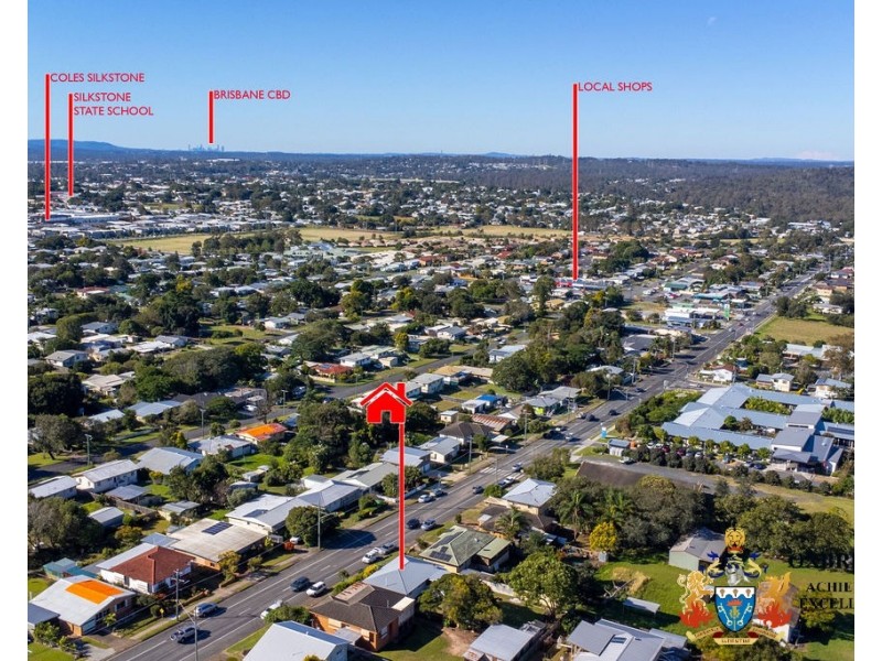 27 Robertson Road, Eastern Heights QLD 4305