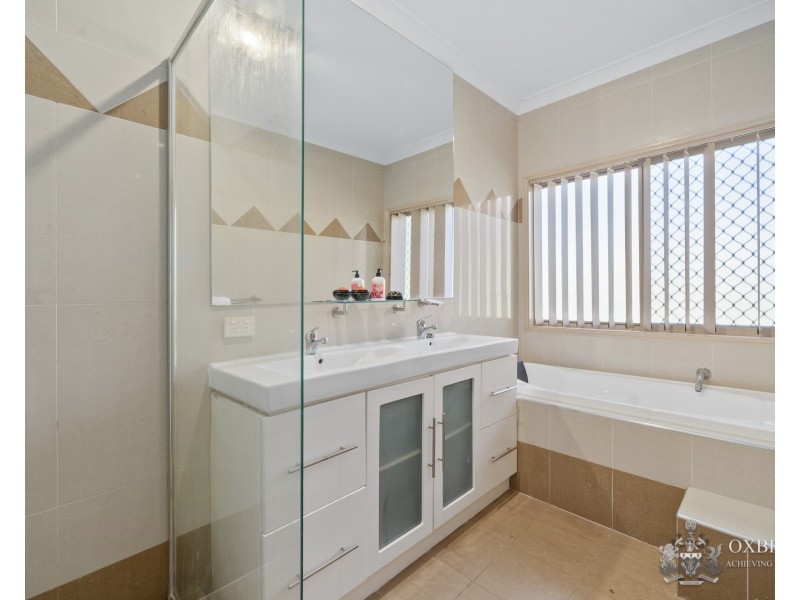 12-14 Woodend Court, Park Ridge QLD 4125
