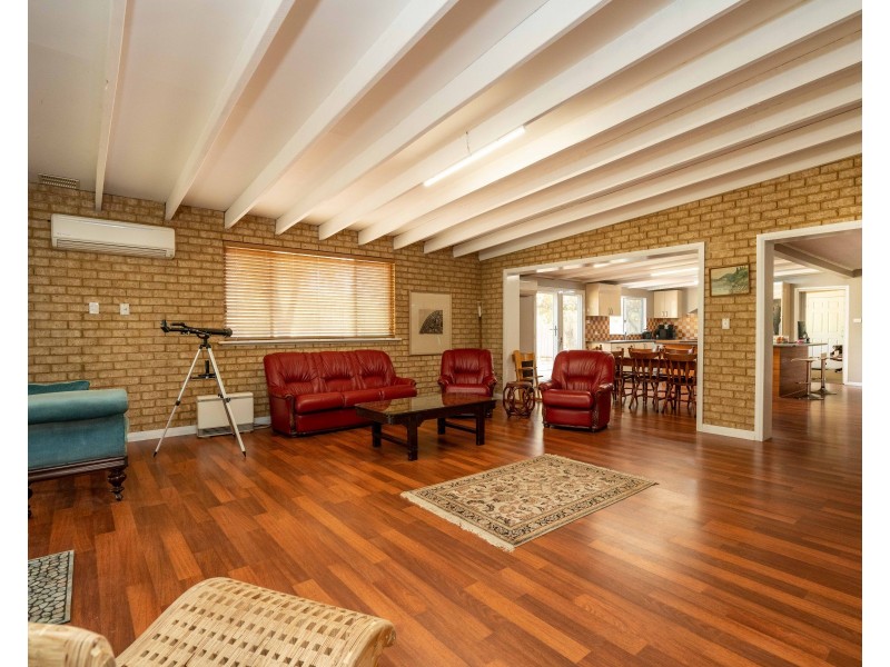 336 Padbury Avenue, Herne Hill WA 6056