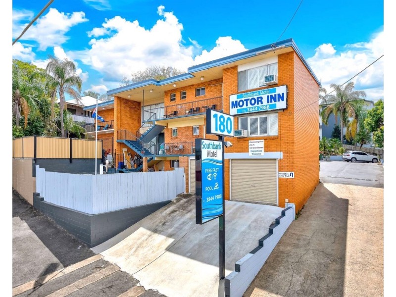 180 Gladstone Road, Highgate Hill QLD 4101