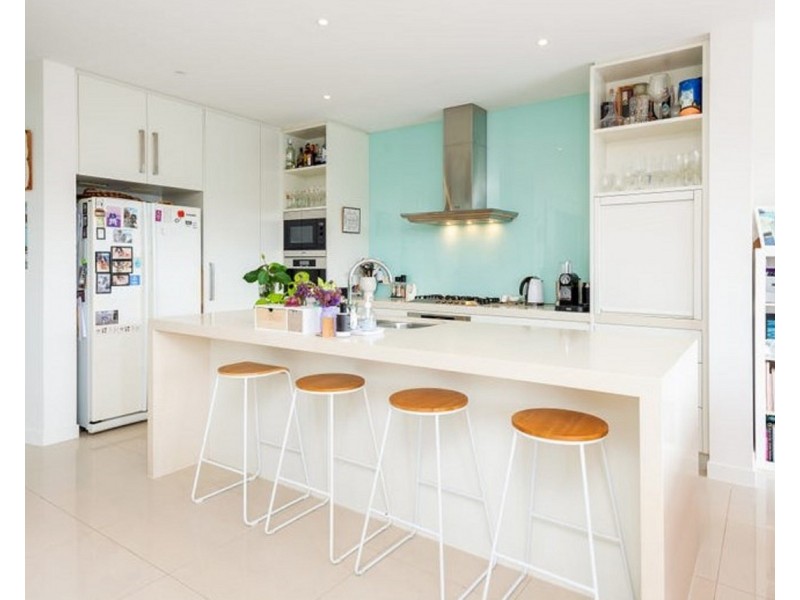 2/11 South Quay Drive, Biggera Waters QLD 4216