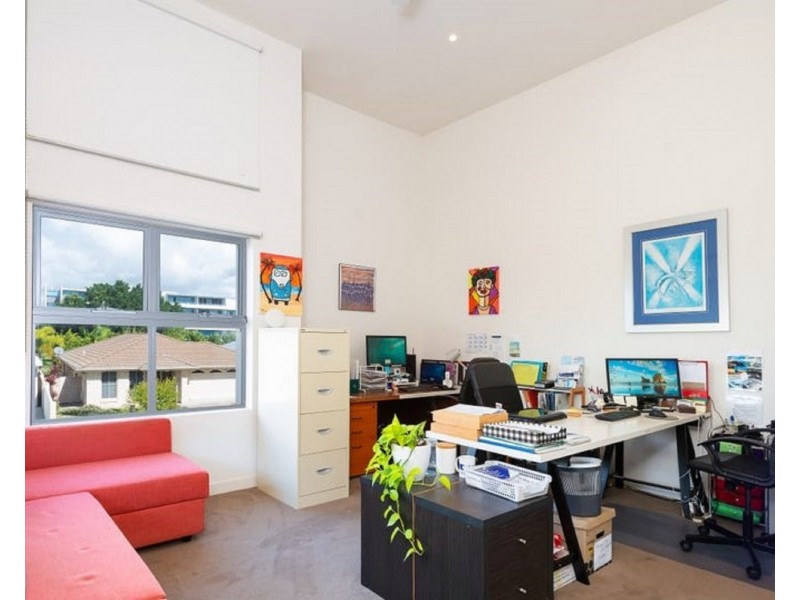 2/11 South Quay Drive, Biggera Waters QLD 4216