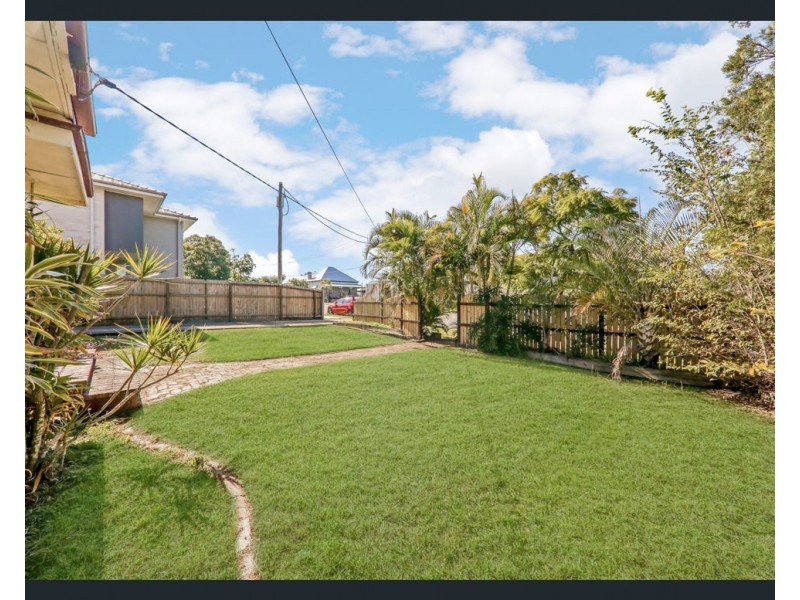 84 Jutland Street, Oxley QLD 4075