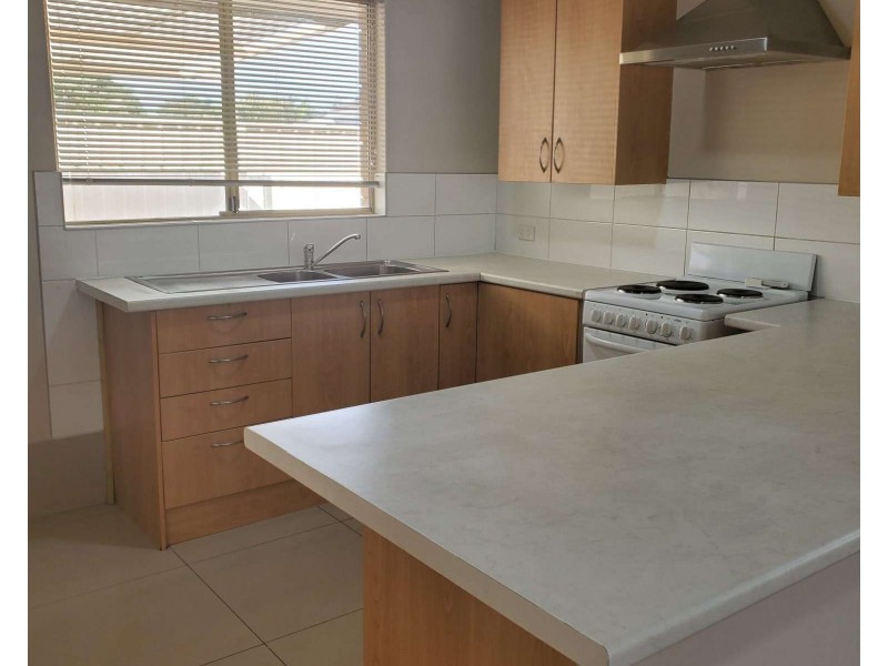 34 Smiths Avenue, Redcliffe WA 6104