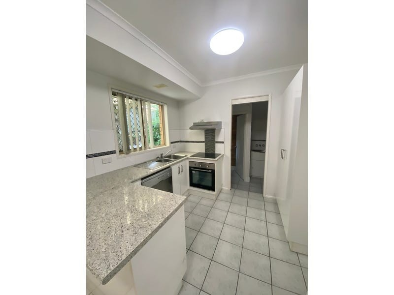 28/13 Bridge Street, Redbank QLD 4301