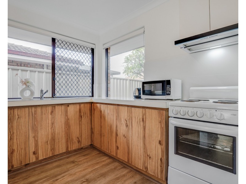 11/93 Seventh Road, Armadale WA 6112