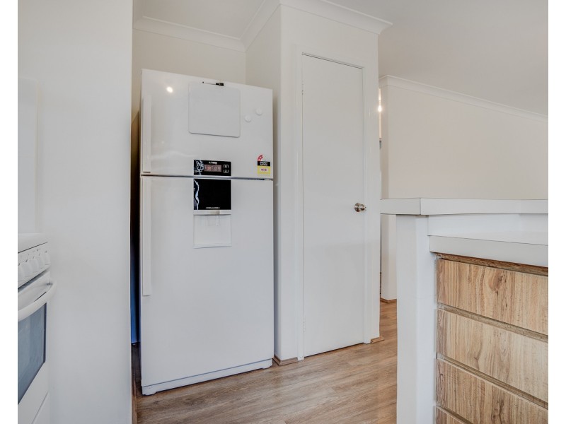 11/93 Seventh Road, Armadale WA 6112