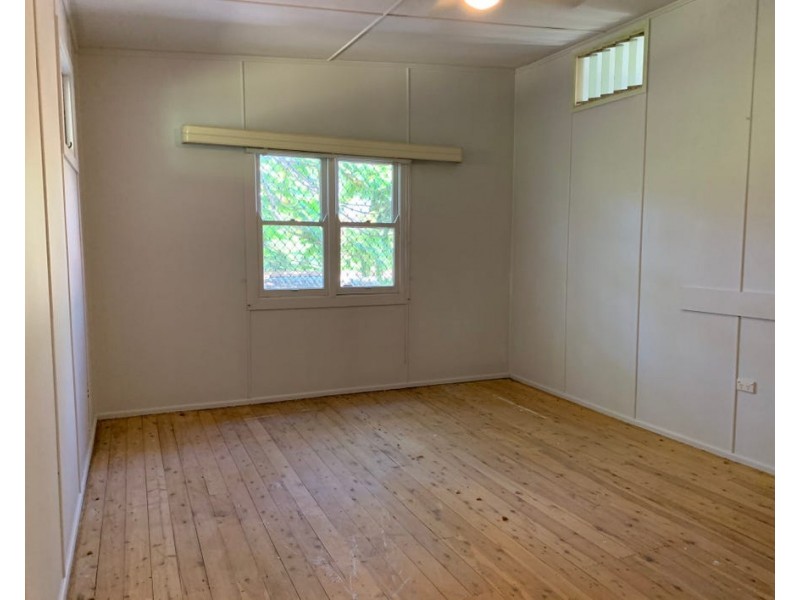 87 Turpin Road, Labrador QLD 4215