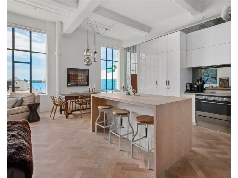 Hope Island QLD 4212