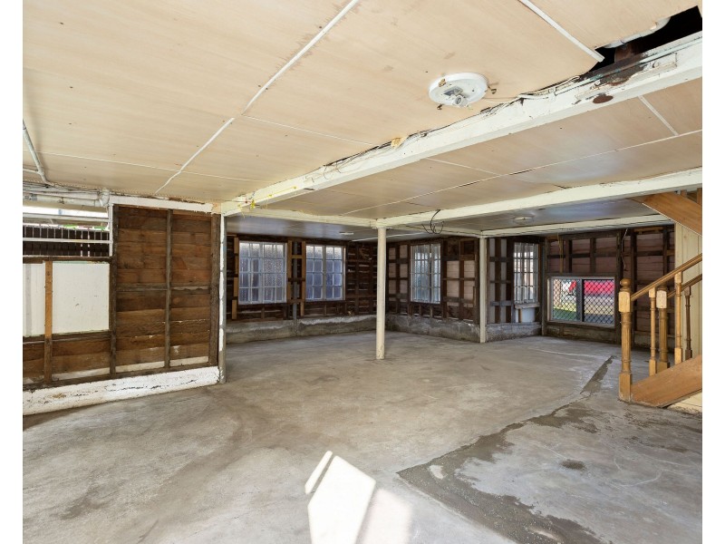 66 Blackstone Road, Newtown QLD 4305