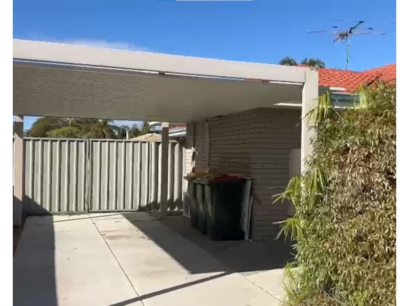 20Q Roxwell Way, Girrawheen WA 6064