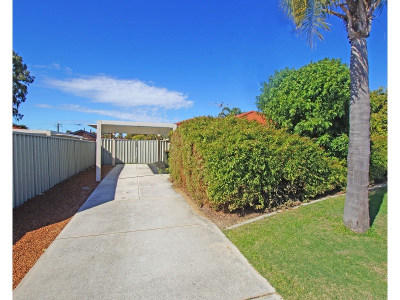 20Q Roxwell Way, Girrawheen WA 6064
