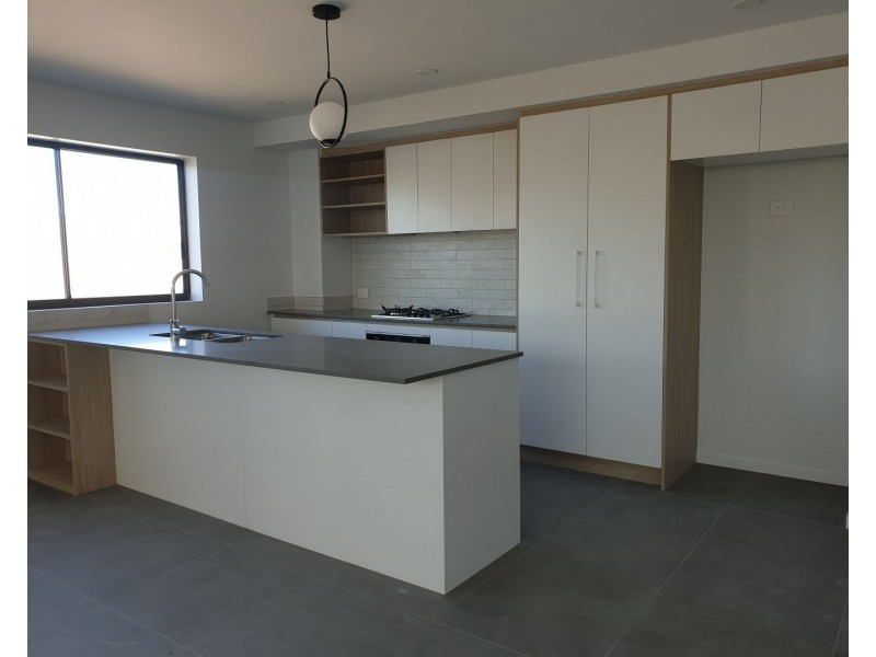 302/9 Violet Street, Redcliffe QLD 4020