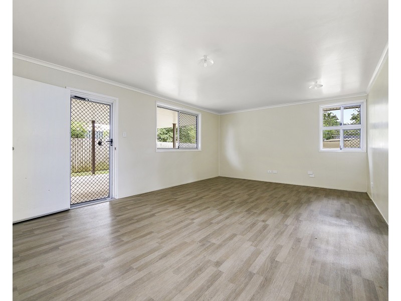 5 Roslyn Court, Loganlea QLD 4131