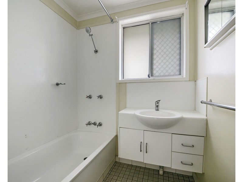 5 Roslyn Court, Loganlea QLD 4131