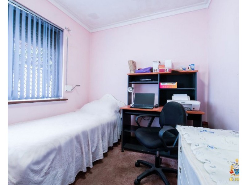 5 Stonehouse Crescent, Bentley WA 6102