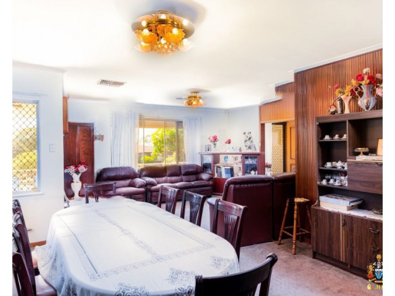 5 Stonehouse Crescent, Bentley WA 6102