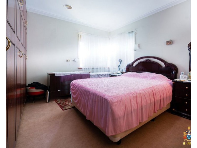 5 Stonehouse Crescent, Bentley WA 6102