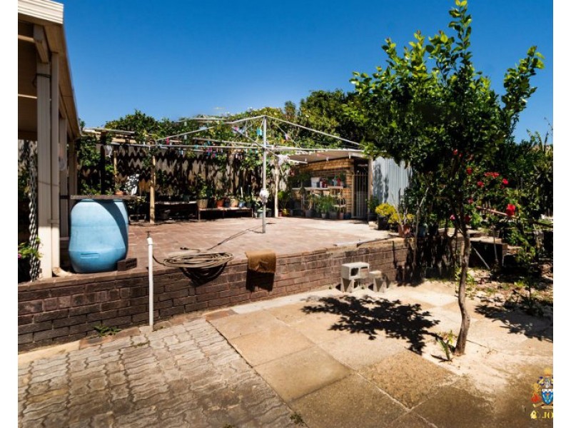 5 Stonehouse Crescent, Bentley WA 6102