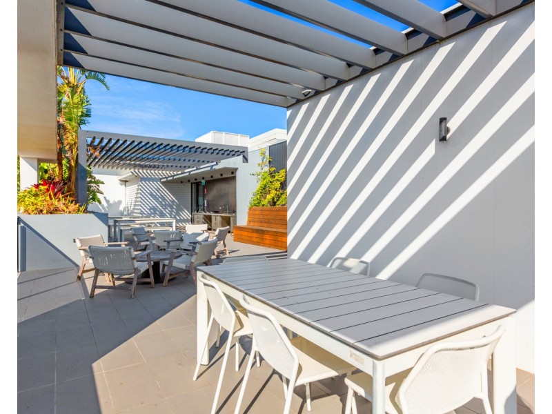 1001/28 Wolseley Street, Woolloongabba QLD 4102