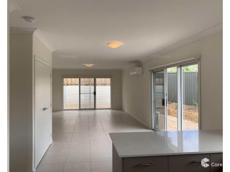 38 Sewells Circuit, Spring Mountain QLD 4124