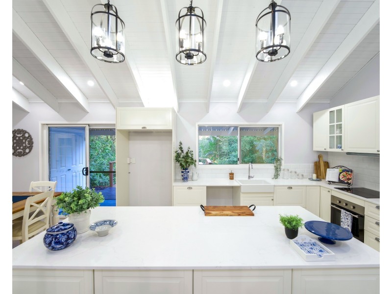 10 Ohia Court, Tamborine Mountain QLD 4272