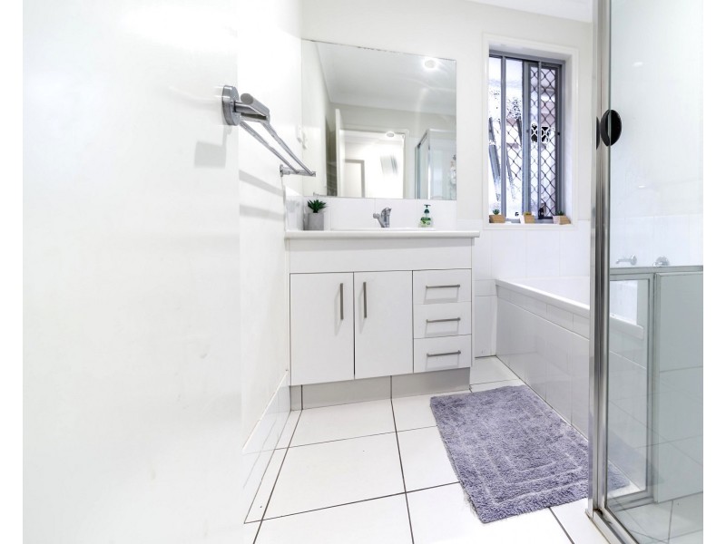 5 Gannet Street, Redbank Plains QLD 4301