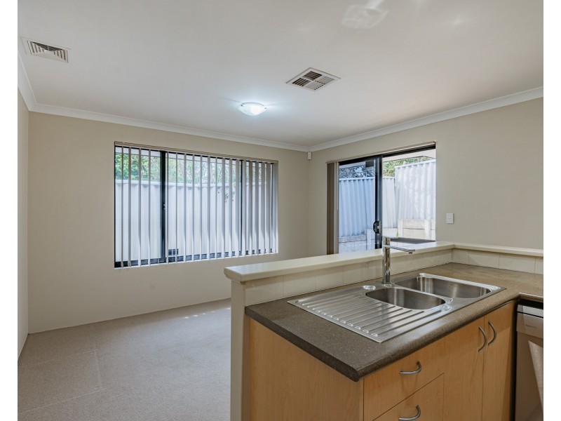 unit 5/42 Norman Street, St James WA 6102