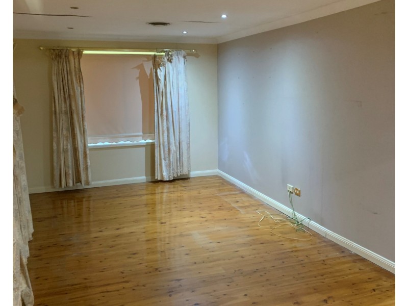 16 Alan Street, Box Hill NSW 2765