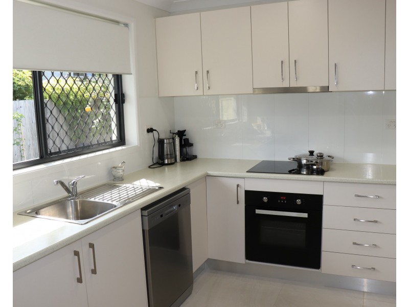 86 Muir Street, Labrador QLD 4215