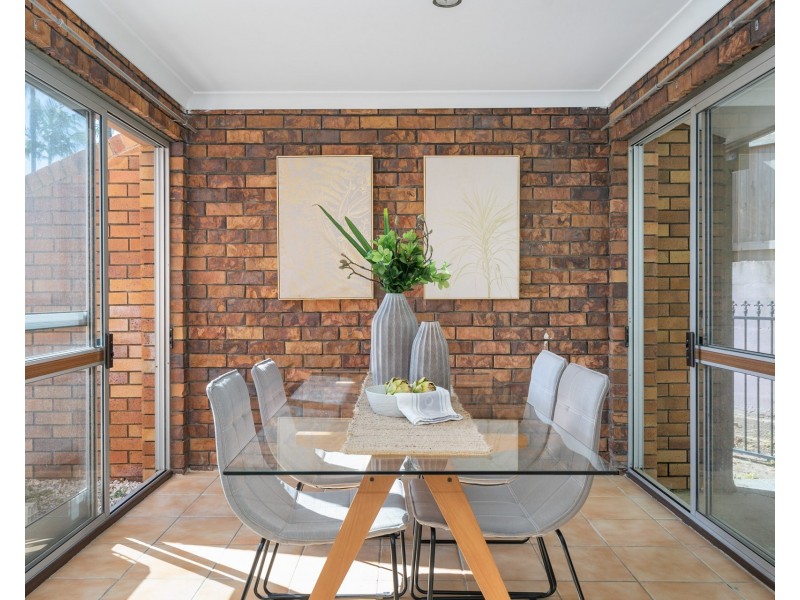 10 Inglis Court, Springwood QLD 4127