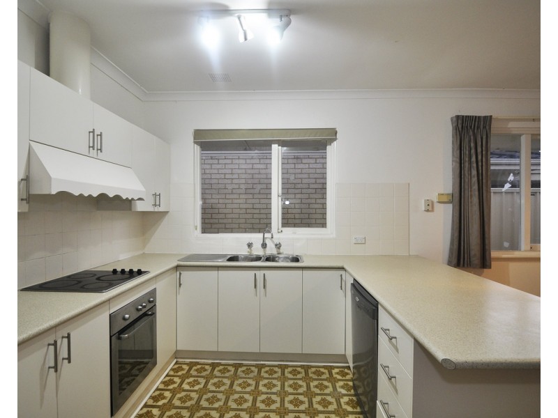 6/33 Ellam Street, St James WA 6102