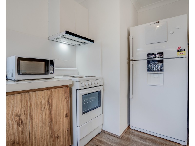 11/93 Seventh Road, Armadale WA 6112