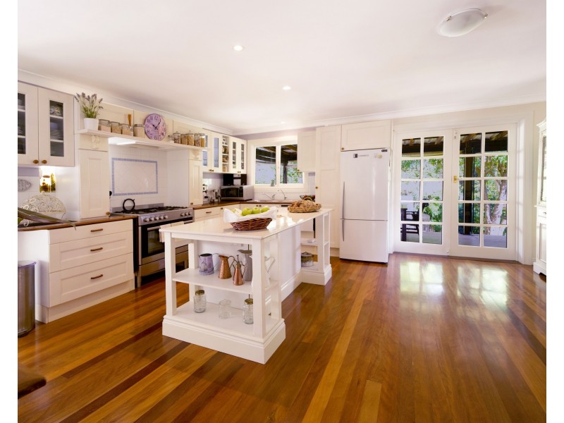 50 Macdonnell Road, Tamborine Mountain QLD 4272