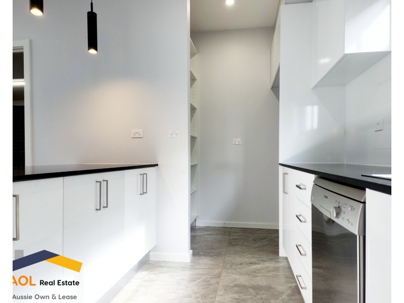 2 Lichfield Avenue, Jacana VIC 3047