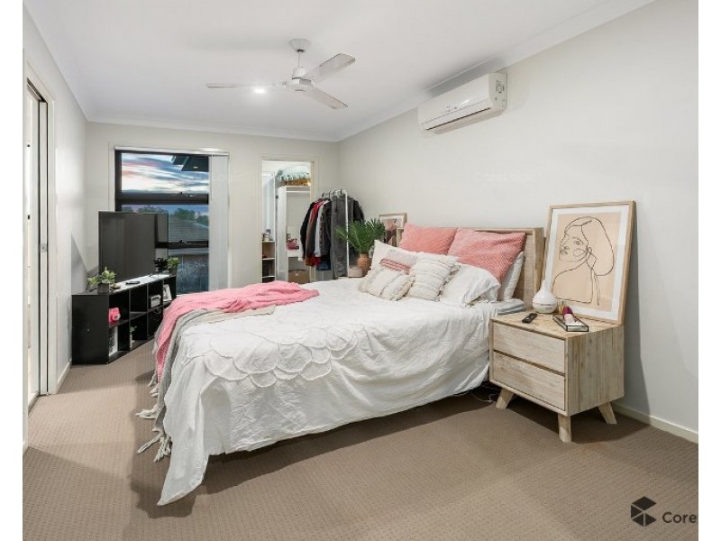25 A Essington Mews, Leichhardt QLD 4305