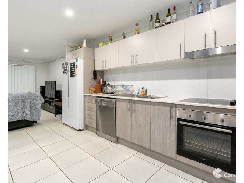 25 A Essington Mews, Leichhardt QLD 4305