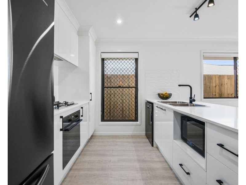 86 Caladenia Street, Deebing Heights QLD 4306