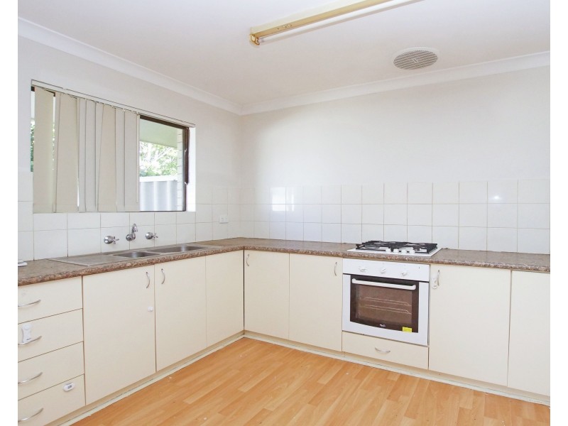 20Q Roxwell Way, Girrawheen WA 6064