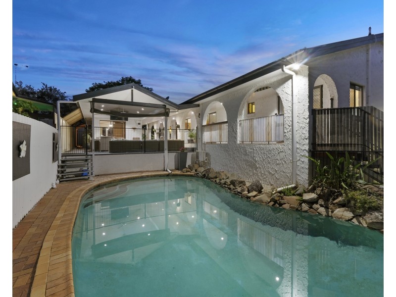 15 Canna Street, Clontarf QLD 4019