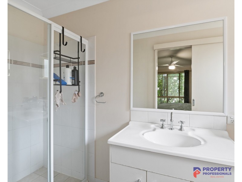 17 Mair Drive, Redbank QLD 4301